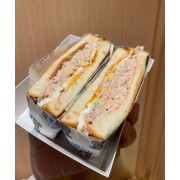 XO醬辣小魚肉蛋吐司